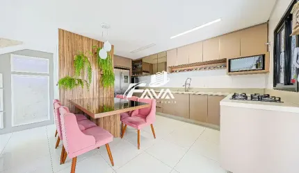 Casa em Condomínio Fechado 2 Pavimentos, Exclusividade no Melhor do Xaxim!