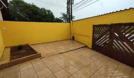 CASA 2 DORMITÓRIOS PRÓXIMO DA PRAIA