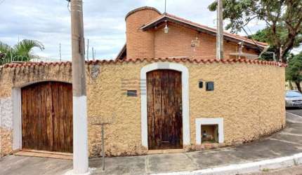 Casa a Venda no Jardim Jequitibá em Caçapava