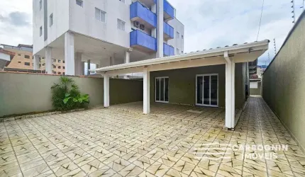 Casa a Venda no Centro em Ubatuba