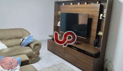 Casa com 5 dormitórios + 3 Vagas na  Cidade Líder.