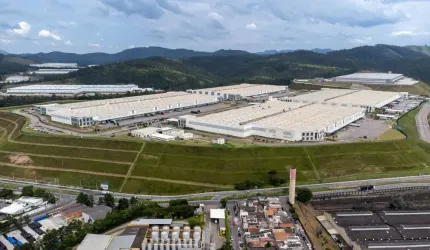 Galpão para aluguar possui 22.291 metros quadrados em Cajamar SP