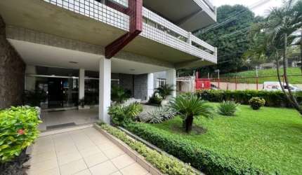 Cond. San Remo -175m² (em frente ao DETRAM) -3 quartos sendo 1 suíte, banheiro, varanda....