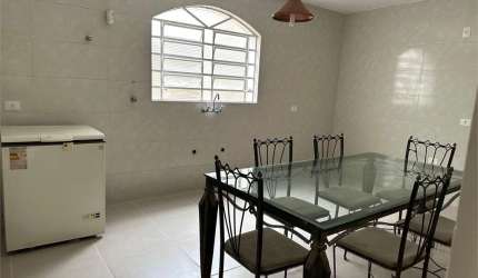 Casa para locação e venda 250m² - Vila Guarani.