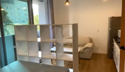 Studio para Locação com 28m² - Pinheiros.