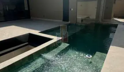 Casa de Condomínio para venda em Jardim Shangri-lá de 390.00m² com 4 Quartos, 4 Suites e 4 Garagens