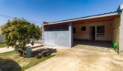 Casa para venda em Monza de 187.00m² com 3 Quartos e 2 Garagens