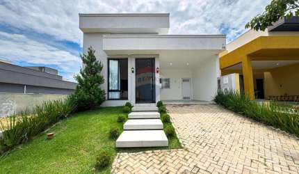 Casa de Condomínio para venda em Parque Residencial Terras De Yucatan de 133.99m² com 3 Quartos, 1 Suite e 2 Garagens