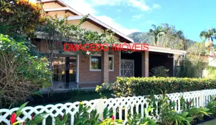 Casa para venda em Condominio Lagoinha de 173.00m² com 3 Quartos, 2 Suites e 2 Garagens