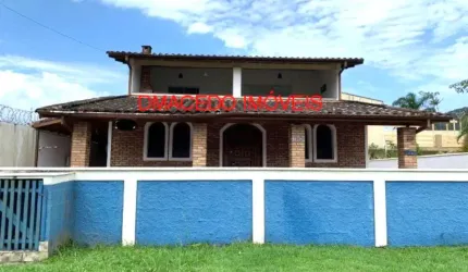 Casa para venda em Praia Da Lagoinha de 283.00m² com 3 Quartos, 1 Suite e 5 Garagens