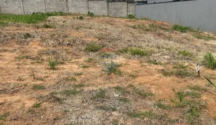 Terreno para venda em Parque Dos Pinheiros de 300.00m²