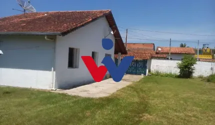 Casa para venda em Itanhaém de 190.00m² com 4 Quartos e 6 Garagens