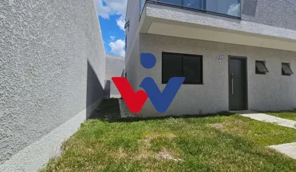 Sobrado para venda em Boqueirão de 126.00m² com 3 Quartos, 1 Suite e 2 Garagens