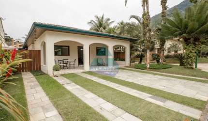 Casa para venda em Pedra Verde de 450.00m² com 4 Quartos, 3 Suites e 3 Garagens