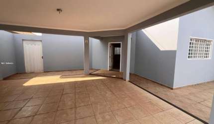Casa para venda em Ipanema de 330.00m² com 3 Quartos, 1 Suite e 2 Garagens