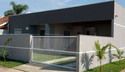 Casa para venda em Matinhos de 60.00m² com 2 Quartos, 1 Suite e 2 Garagens