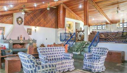 Chácara para venda em Nazaré Paulista de 661.73m² com 6 Quartos, 4 Suites e 15 Garagens