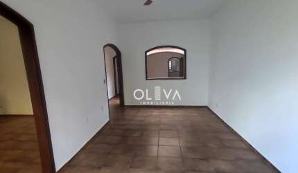 Casa para venda em Roseiral de 180.00m² com 3 Quartos e 2 Garagens