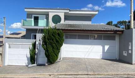 Sobrado para venda em Centro de 360.00m² com 4 Quartos, 1 Suite e 6 Garagens