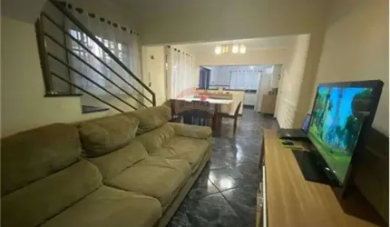 Casa para venda em Jardim São Jorge de 188.81m² com 3 Quartos e 2 Garagens
