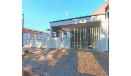 Casa para venda em Parque Das Árvores de 172.00m² com 6 Quartos, 1 Suite e 1 Garagem
