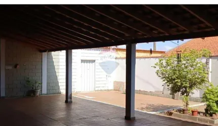 Casa para venda em Parque Residencial Cândido Portinari de 171.00m² com 2 Quartos e 5 Garagens