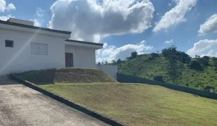 Chácara para venda em Residencial Montes Claros de 1000.00m² com 4 Quartos, 2 Suites e 6 Garagens