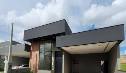 Casa para venda em Lívia Iii de 170.00m² com 3 Quartos, 3 Suites e 2 Garagens