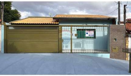 Casa para venda em Jardim Planalto de 220.00m² com 3 Quartos, 1 Suite e 2 Garagens