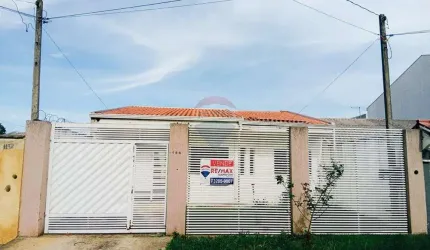 Casa para venda em Iguaçu de 139.00m² com 2 Quartos e 4 Garagens