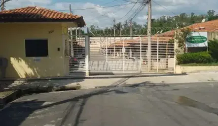 Casa de Condomínio para venda em Jardim Maria Elvira de 56.00m² com 2 Quartos e 2 Garagens