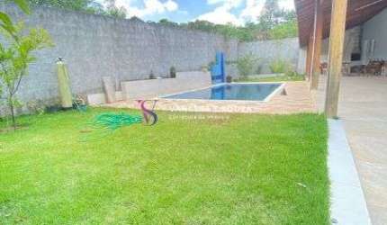 Chácara para venda em Nova Cristalina de 500.00m² com 3 Quartos, 1 Suite e 4 Garagens