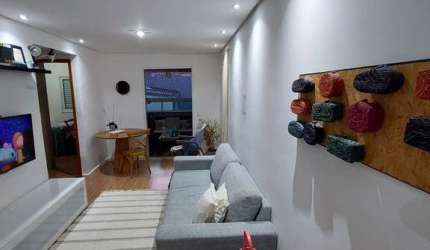 Apartamento para venda em Centro de 62.00m² com 2 Quartos, 1 Suite e 1 Garagem