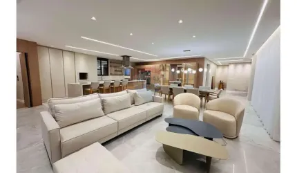 Apartamento para venda em Água Verde de 239.00m² com 3 Quartos, 3 Suites e 4 Garagens
