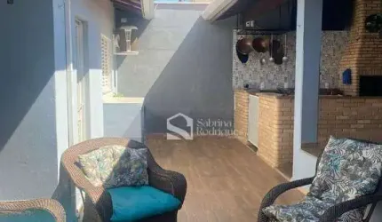 Casa para venda em Centro de 171.00m² com 4 Quartos, 1 Suite e 4 Garagens