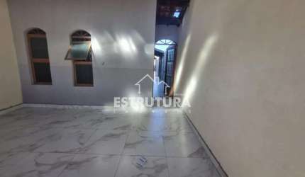 Casa para alugar em Vila Cristina de 142.00m² com 3 Quartos e 1 Suite