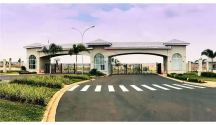 Terreno para venda em Parque Dos Pinheiros de 300.00m² com 2 Garagens