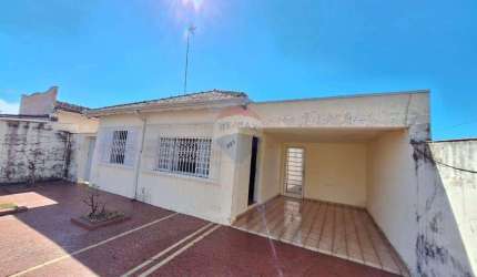 Casa para venda em Aterrado de 274.00m² com 7 Quartos e 4 Garagens