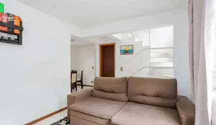 Sobrado para venda em Tingui de 110.00m² com 3 Quartos, 1 Suite e 4 Garagens