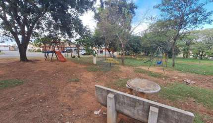 Terreno para venda em Jardim Califórnia de 300.00m²