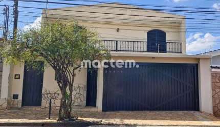 Sobrado para venda em Sumarezinho de 261.00m² com 5 Quartos, 1 Suite e 4 Garagens