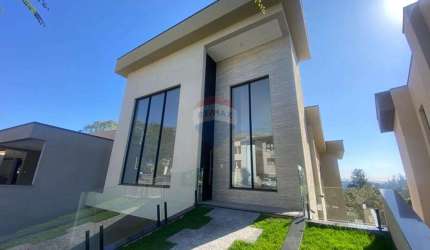 Casa de Condomínio para venda em Suru de 300.00m² com 4 Quartos e 3 Suites