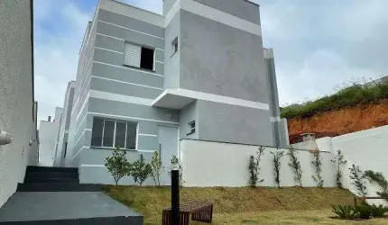 Casa para venda em Vila São Paulo de 72.00m² com 2 Quartos, 2 Suites e 1 Garagem