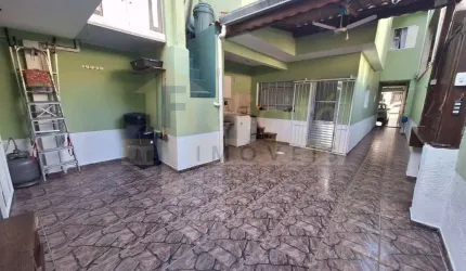 Casa para venda em Parque Dos Camargos de 184.00m² com 3 Quartos, 1 Suite e 2 Garagens