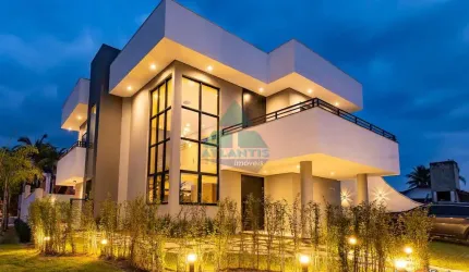 Casa para venda em Condomínio Lagoinha de 330.00m² com 5 Quartos, 5 Suites e 3 Garagens
