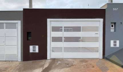 Casa para venda em Residencial Lívia de 62.00m² com 2 Quartos, 1 Suite e 2 Garagens
