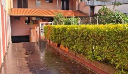 Casa para venda em Jardim Casa Branca de 210.00m² com 3 Quartos, 1 Suite e 12 Garagens