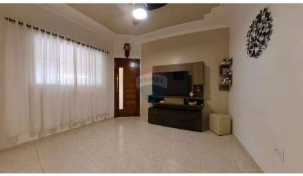 Casa para venda em Centro de 97.83m² com 2 Quartos e 2 Garagens