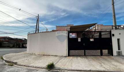Casa para venda em Jardim Guaíba de 45.00m² com 2 Quartos e 1 Garagem