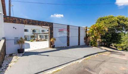 Casa para venda em Campo Comprido de 400.00m² com 5 Quartos, 2 Suites e 10 Garagens